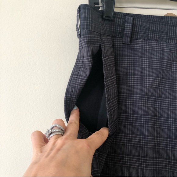 Nike Golf Men’s Dri-Fit Plaid Shorts Black and Charcoal Gray Size Medium - Picture 2 of 8